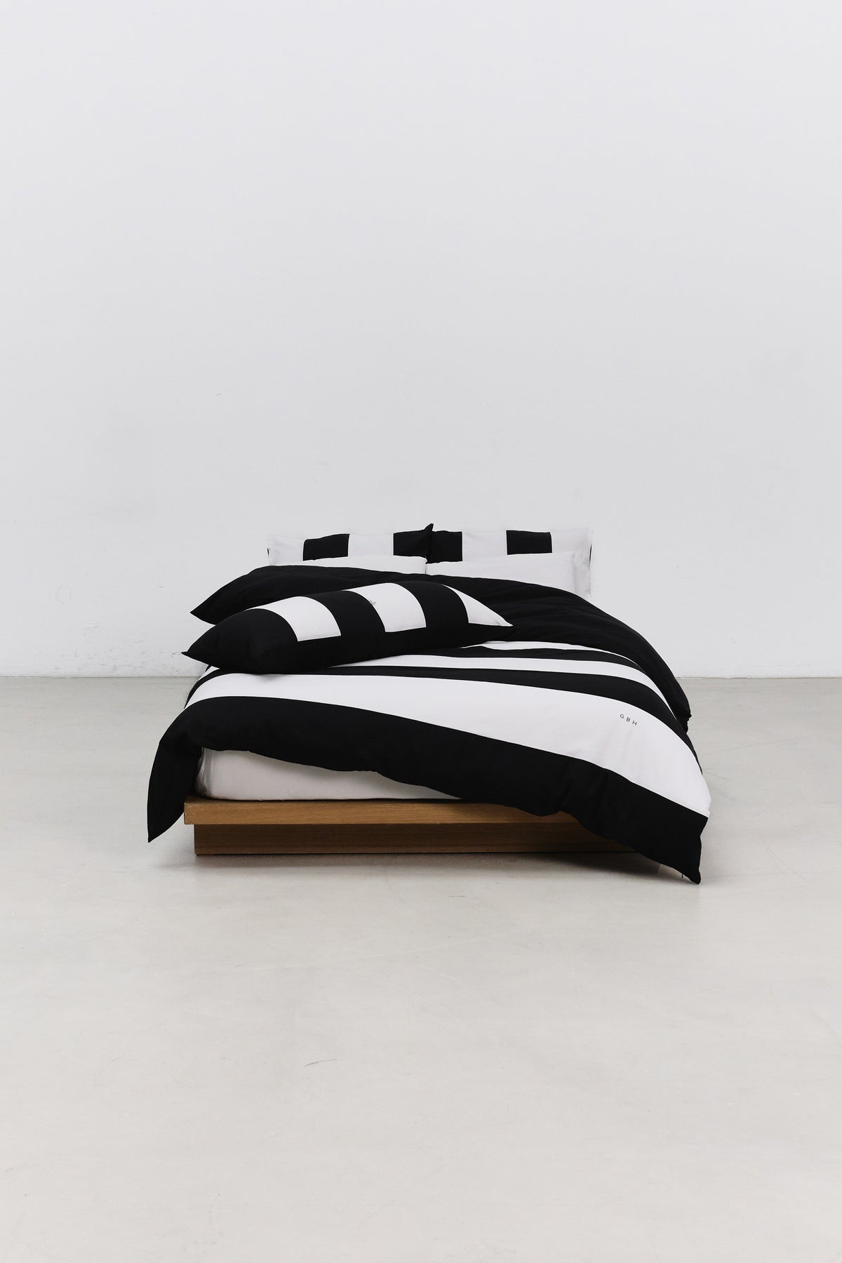 PATCHWORK LONG PILLOWCASE