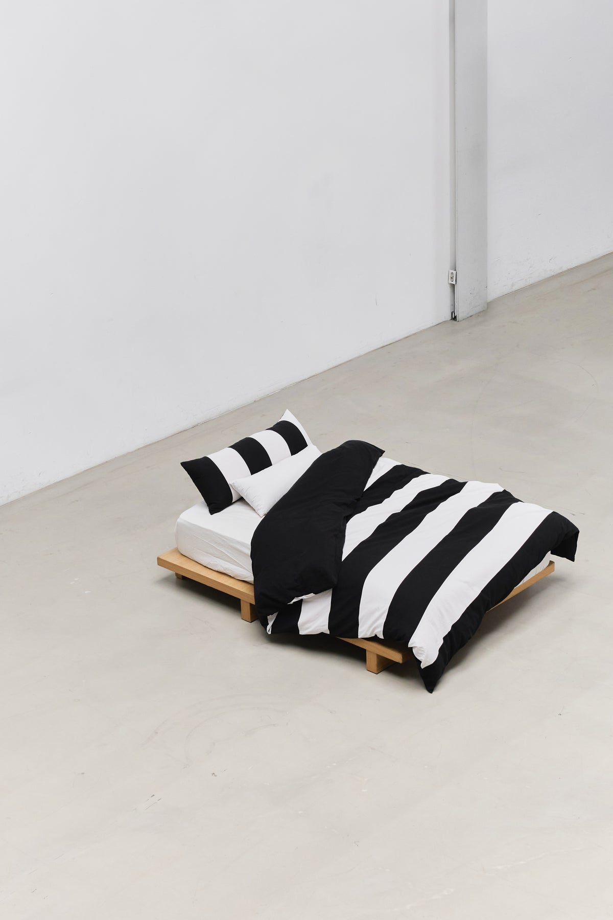 PATCHWORK LONG PILLOWCASE