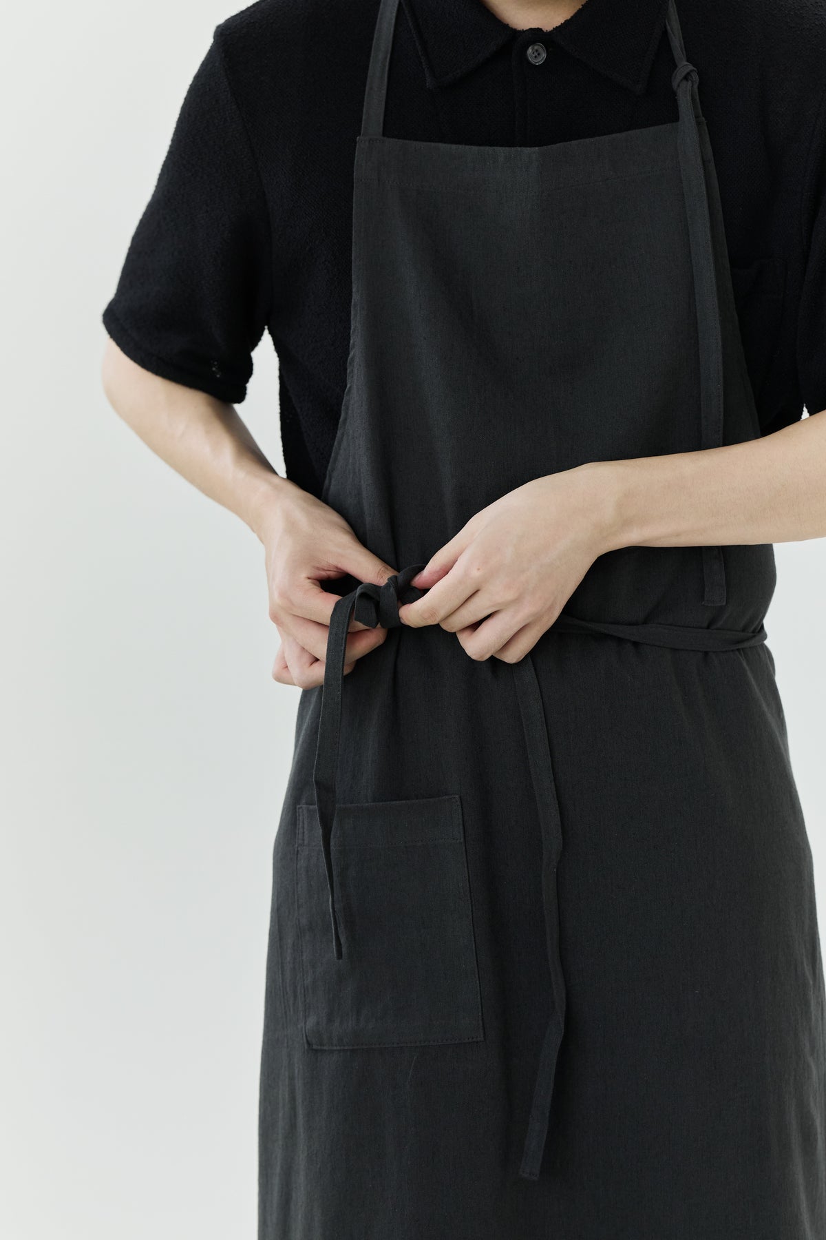 LONG APRON