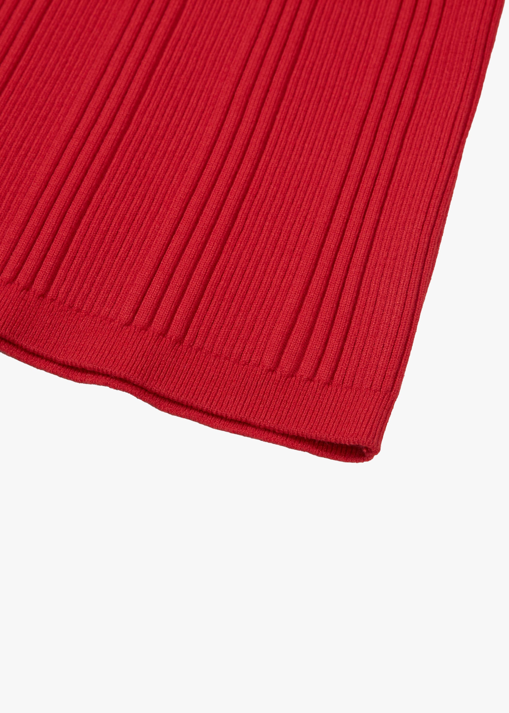 RIBBED SLIM SLEEVELESS TOP