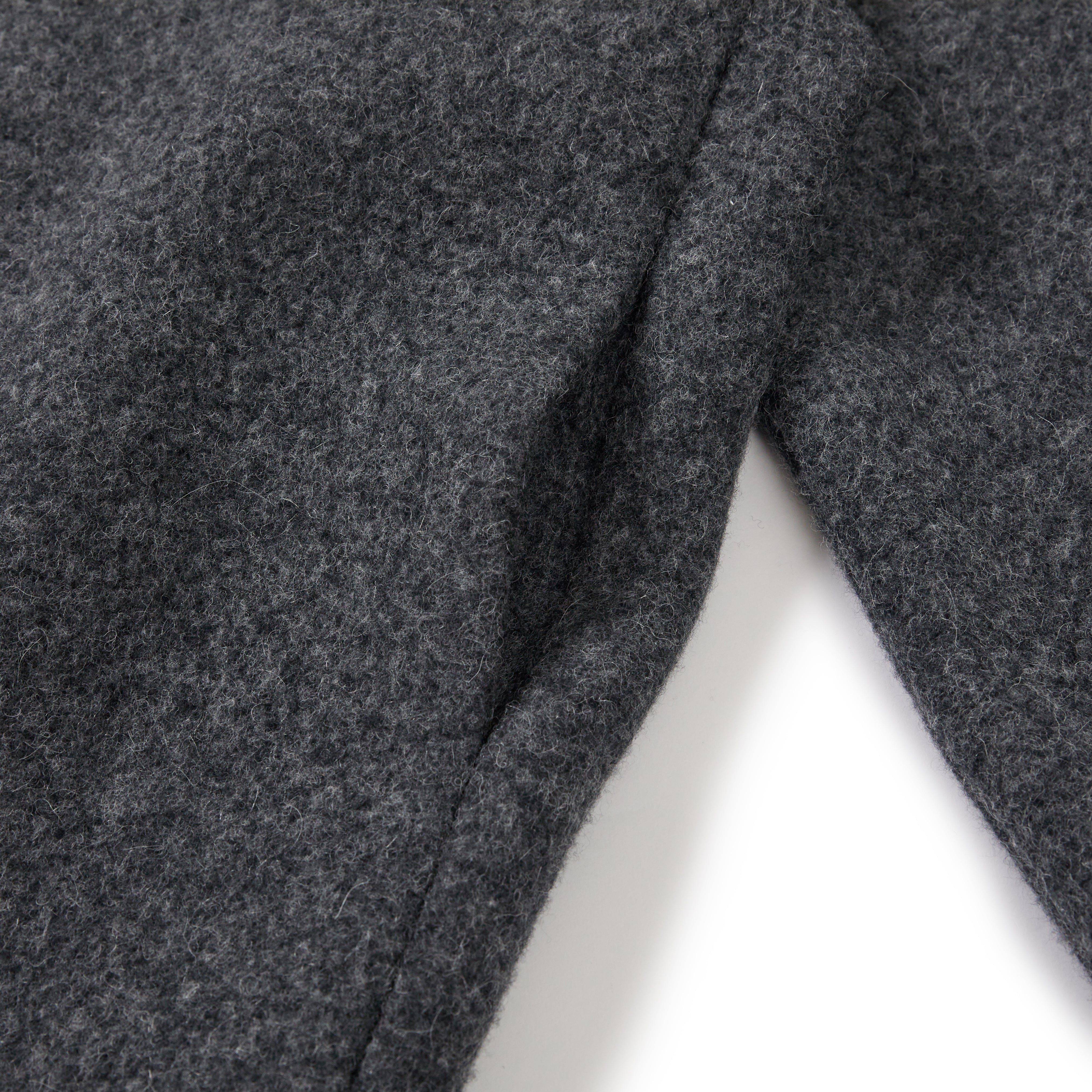HIGH-NECK TOGGLE COAT