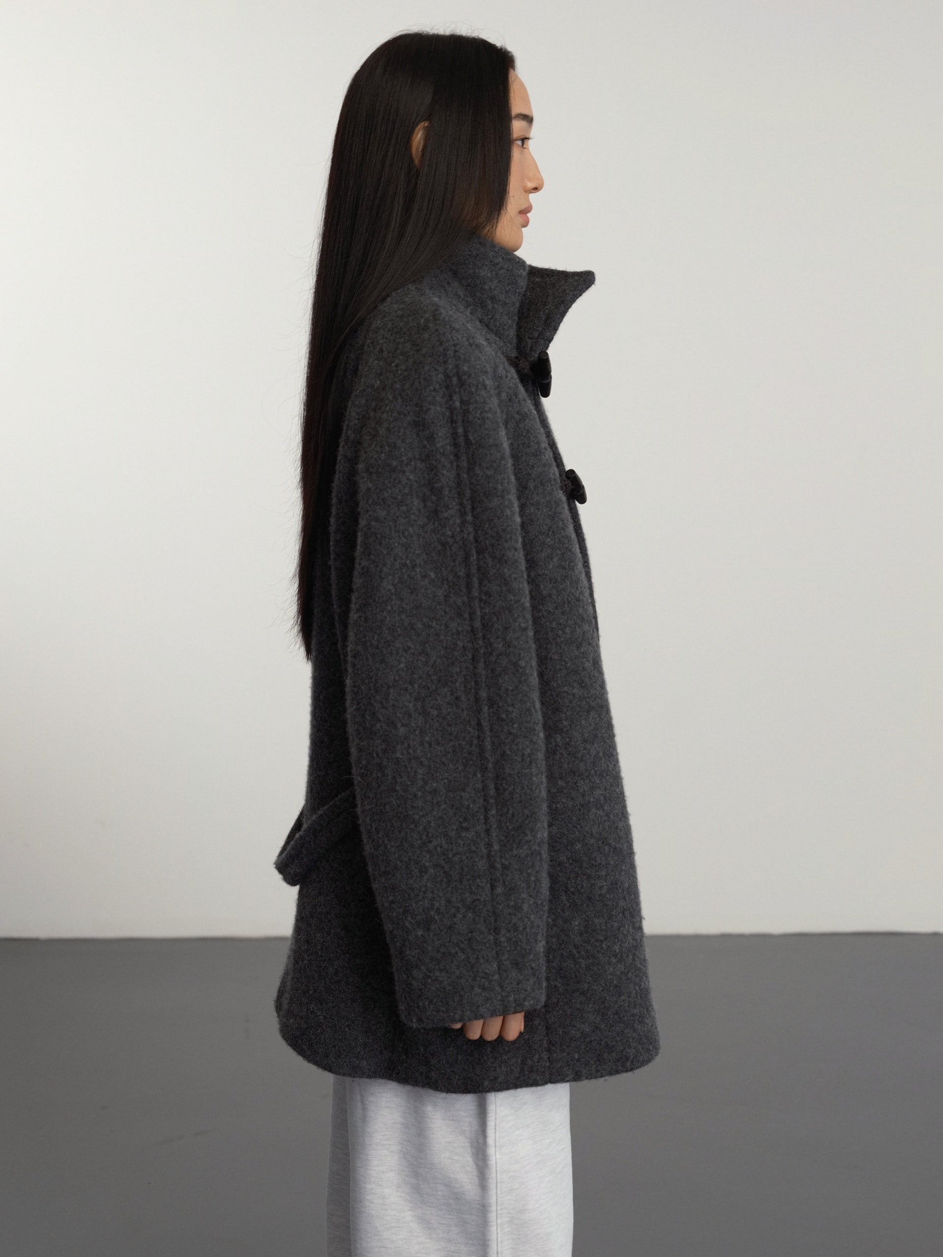 HIGH-NECK TOGGLE COAT