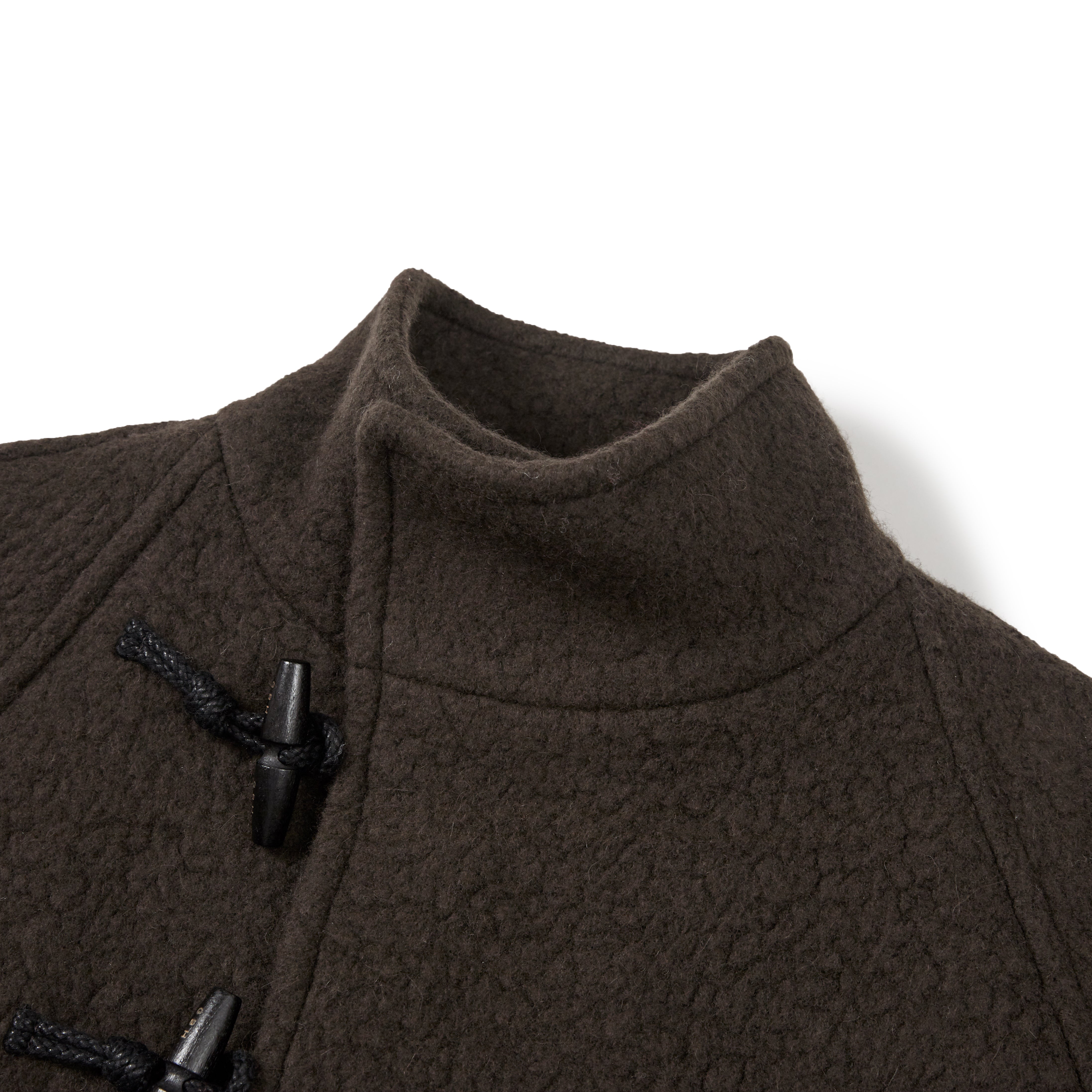 HIGH-NECK TOGGLE COAT
