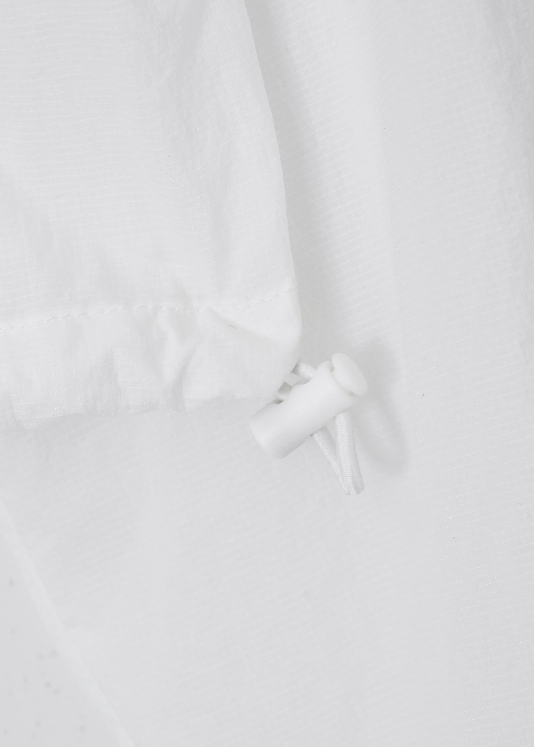 FRONT SHIRRING WINDRUNNER