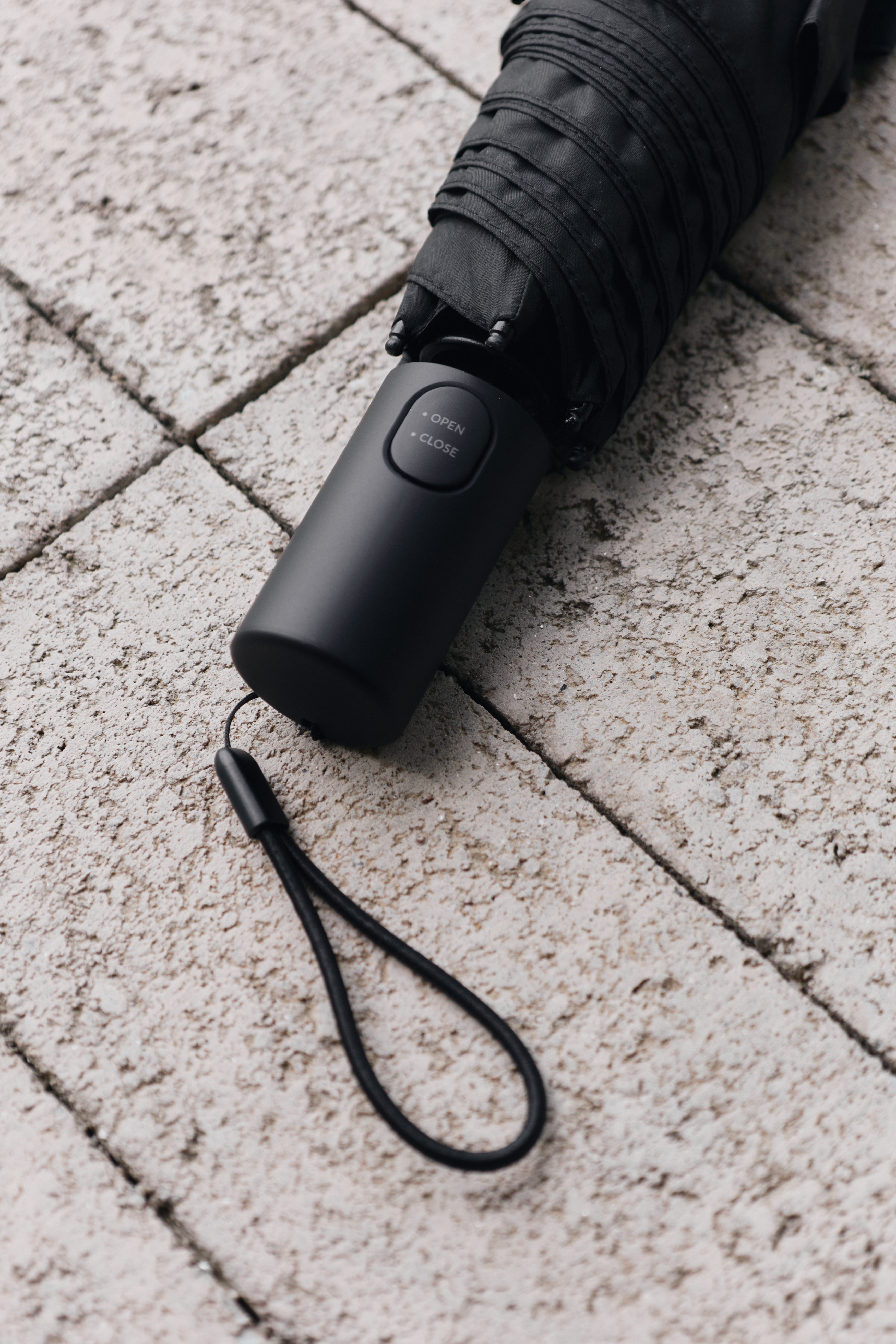 3-FOLDING LIGHT UMBRELLA