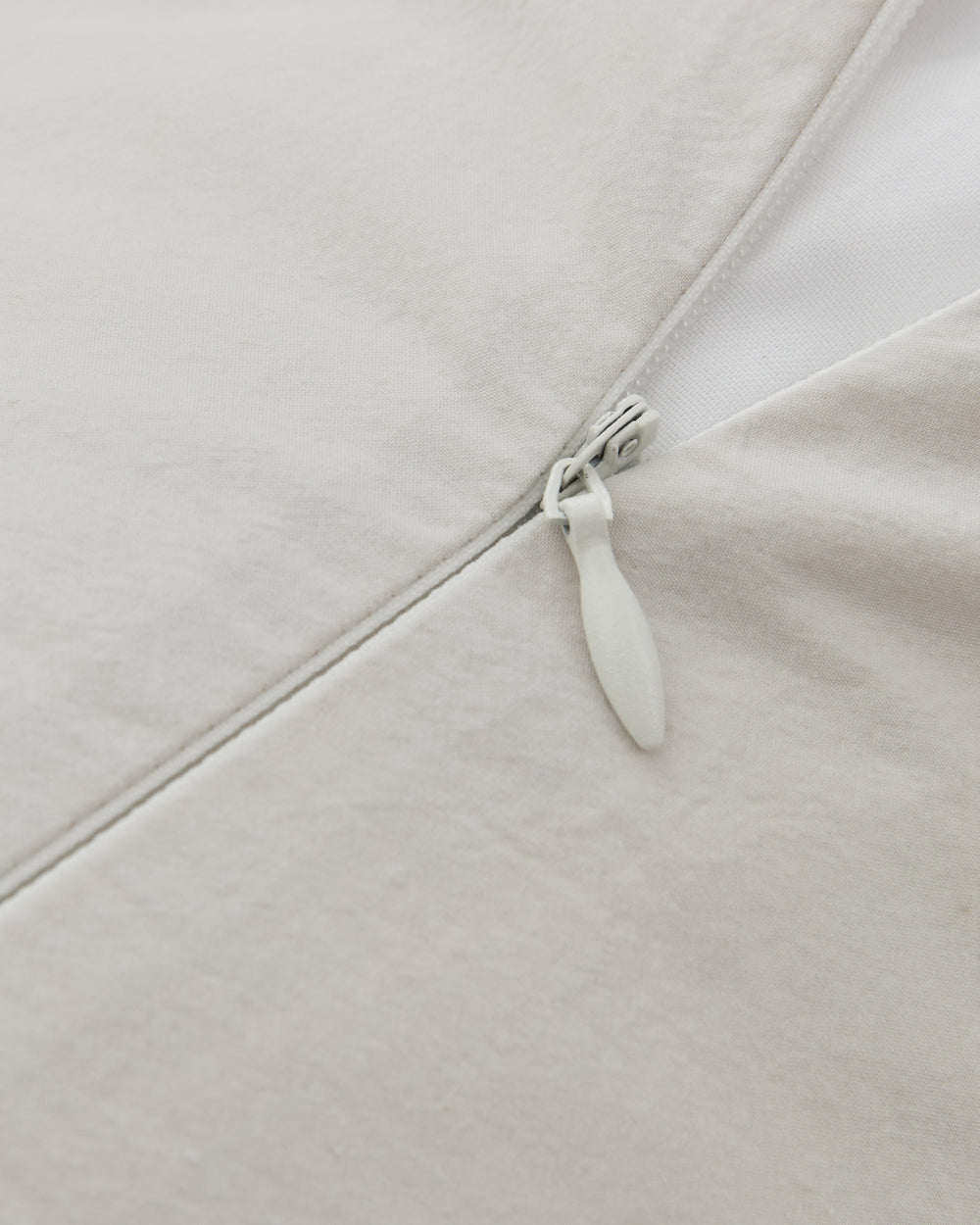 LONG PILLOWCASE / 2 COLORS