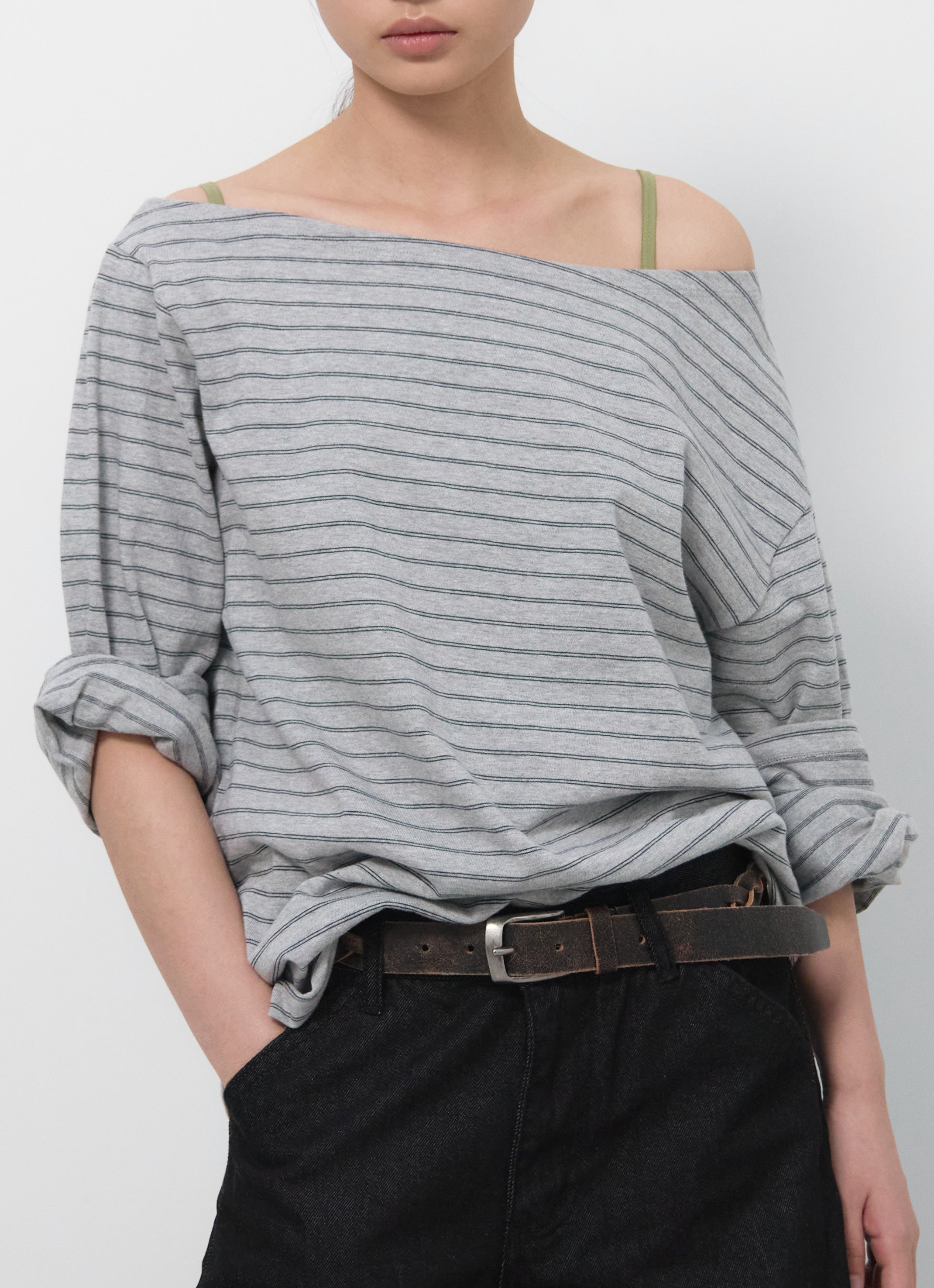 OFF SHOULDER STRIPE TOP
