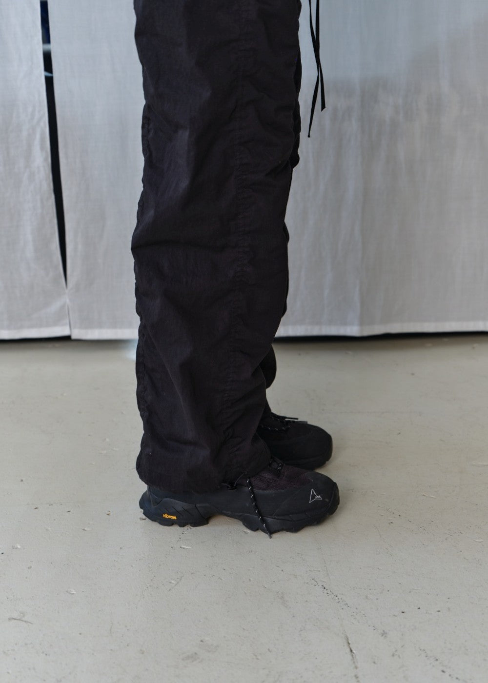 upload_20240925__APA3DM030BKS_06_Puckering pants-black_7.jpg