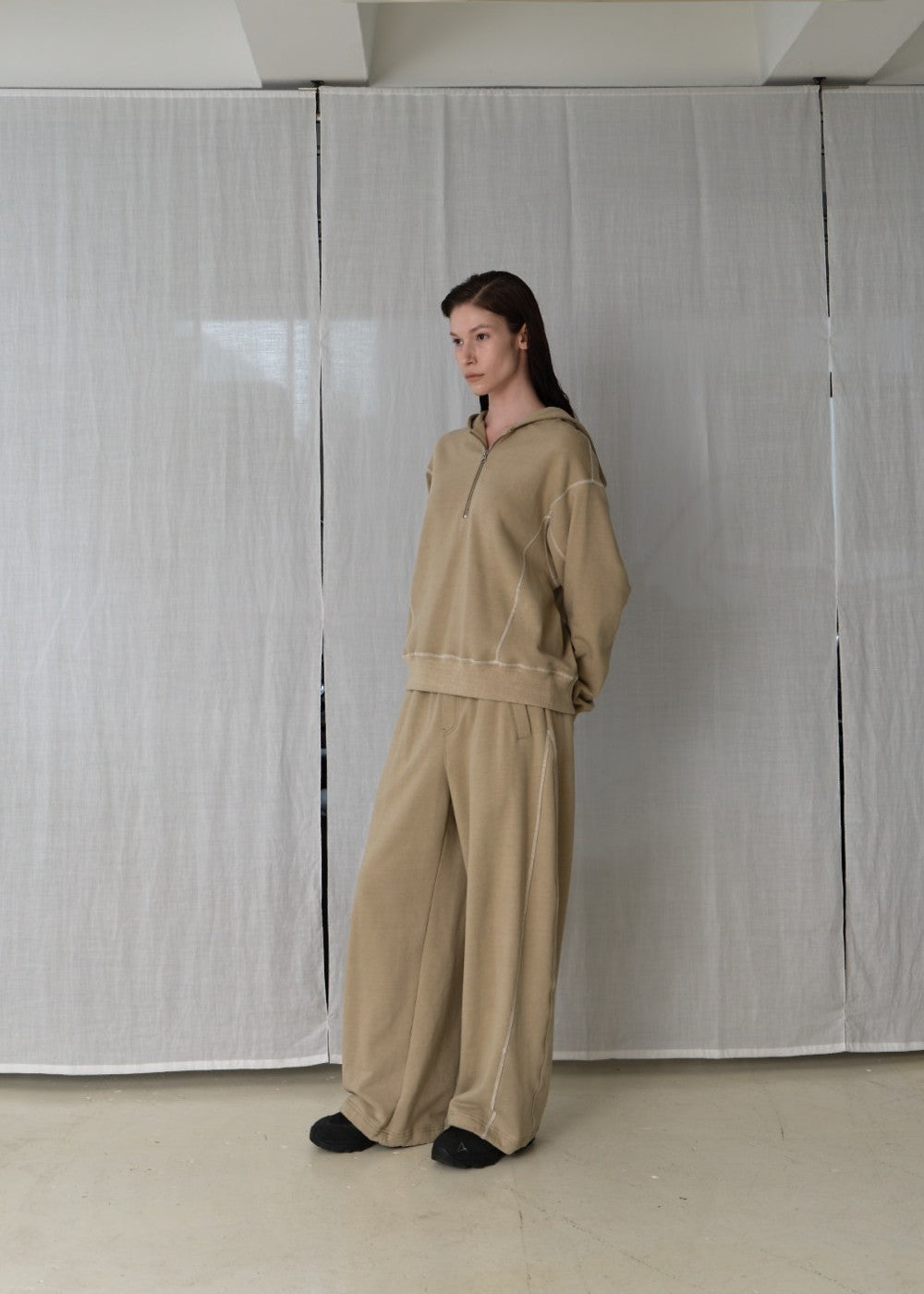 upload_20240925__APA3PT040LIFF_19_curved oversized sweatpants-lime_7.jpg