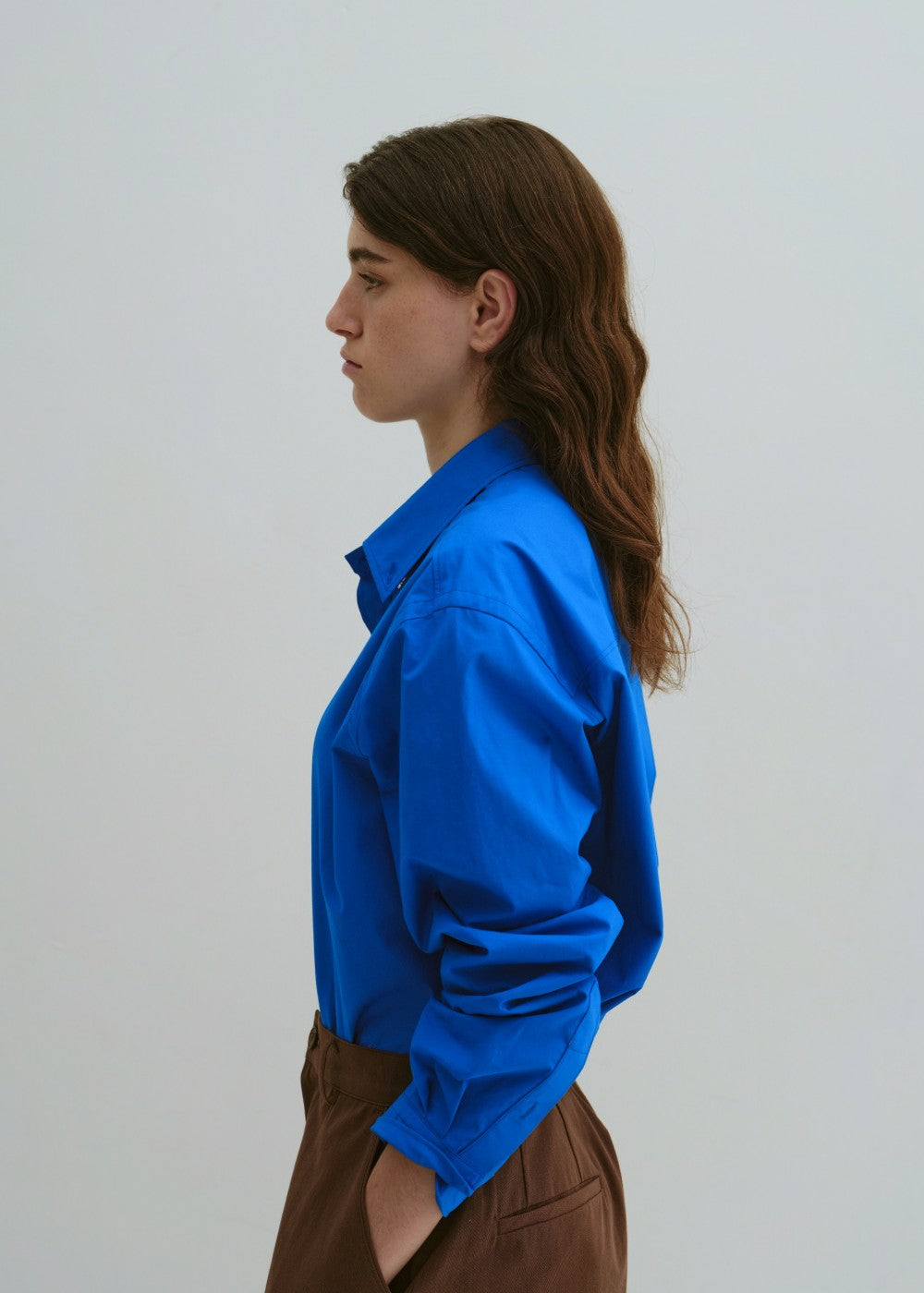 upload_20240925__APA3SH010BLFF_02_oversized cotton painter shirt-blue_3.jpg