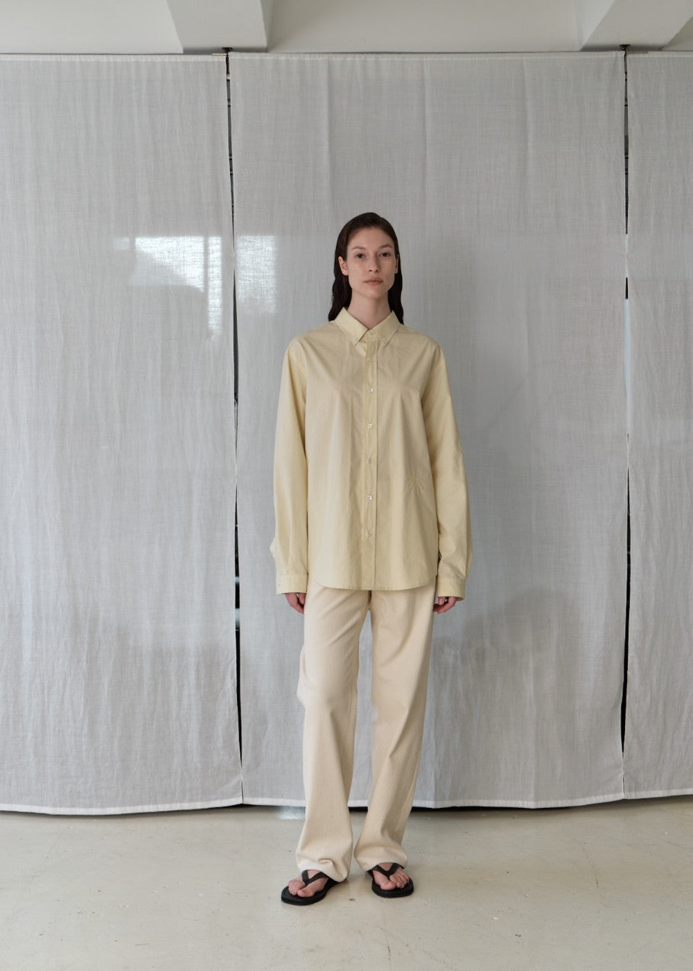 upload_20240925__APA3SH010BLFF_15_oversized cotton painter shirt-lemon cream_2.jpg