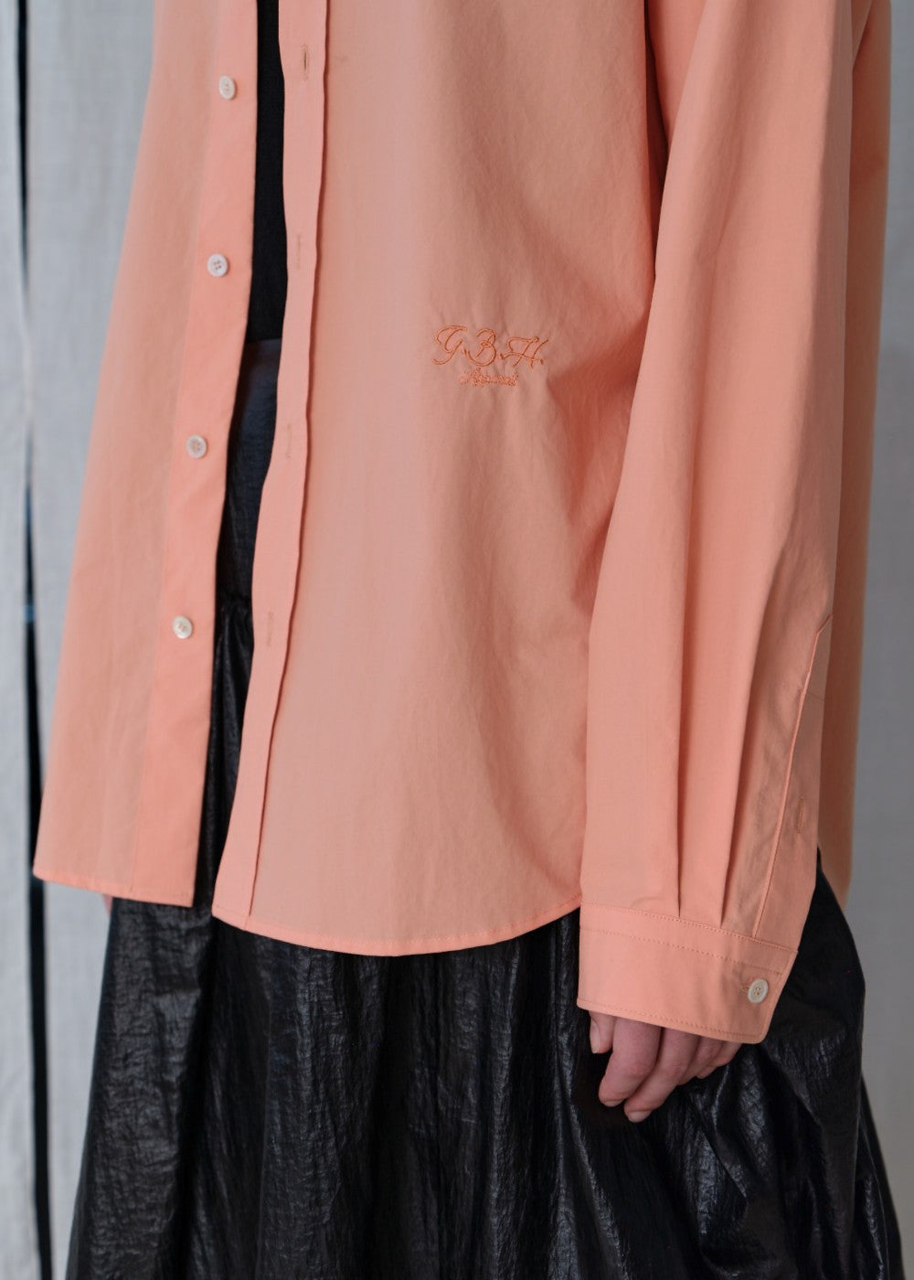 upload_20240925__APA3SH010BLFF_46_oversized cotton painter shirt-salmon_5.jpg