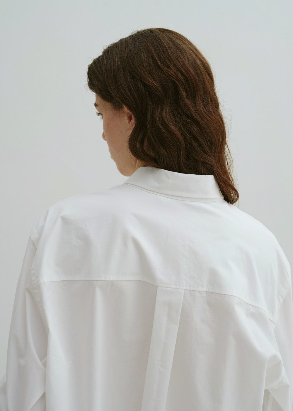 upload_20240925__APA3SH010BLFF_58_oversized cotton painter shirt-white_6.jpg