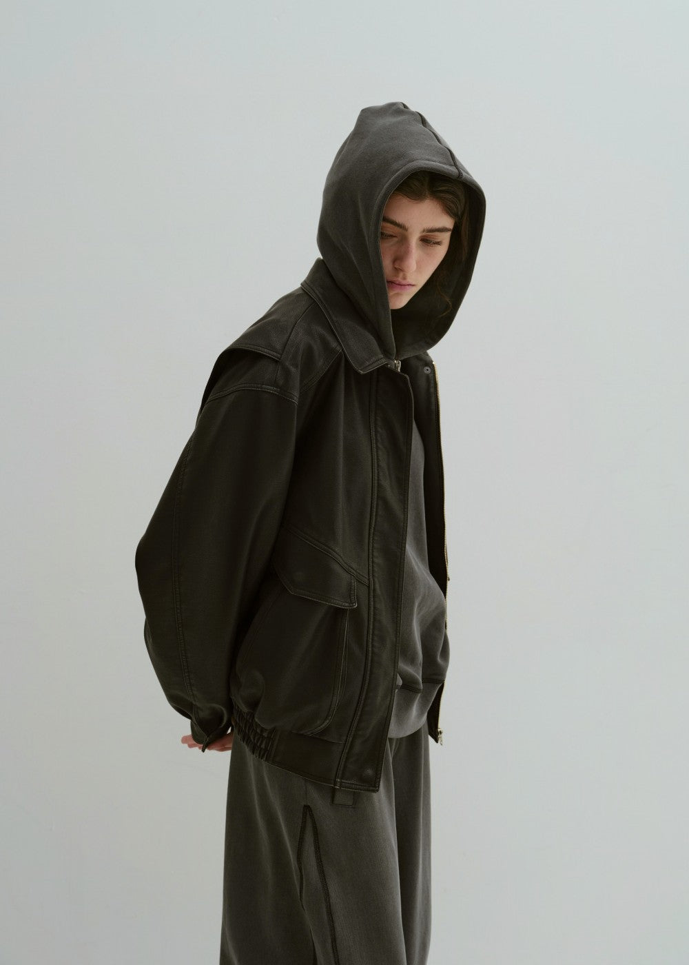 upload_20240925__APA3SW010CHFF_05_half zip-up hood-Charcoal_6.jpg