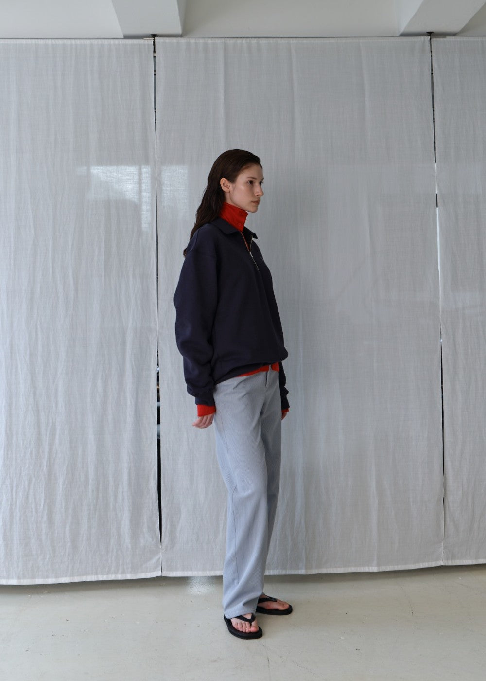 upload_20240925__APA3SW030IVFF_14_half zip-up sweatshirt-navy_3.jpg