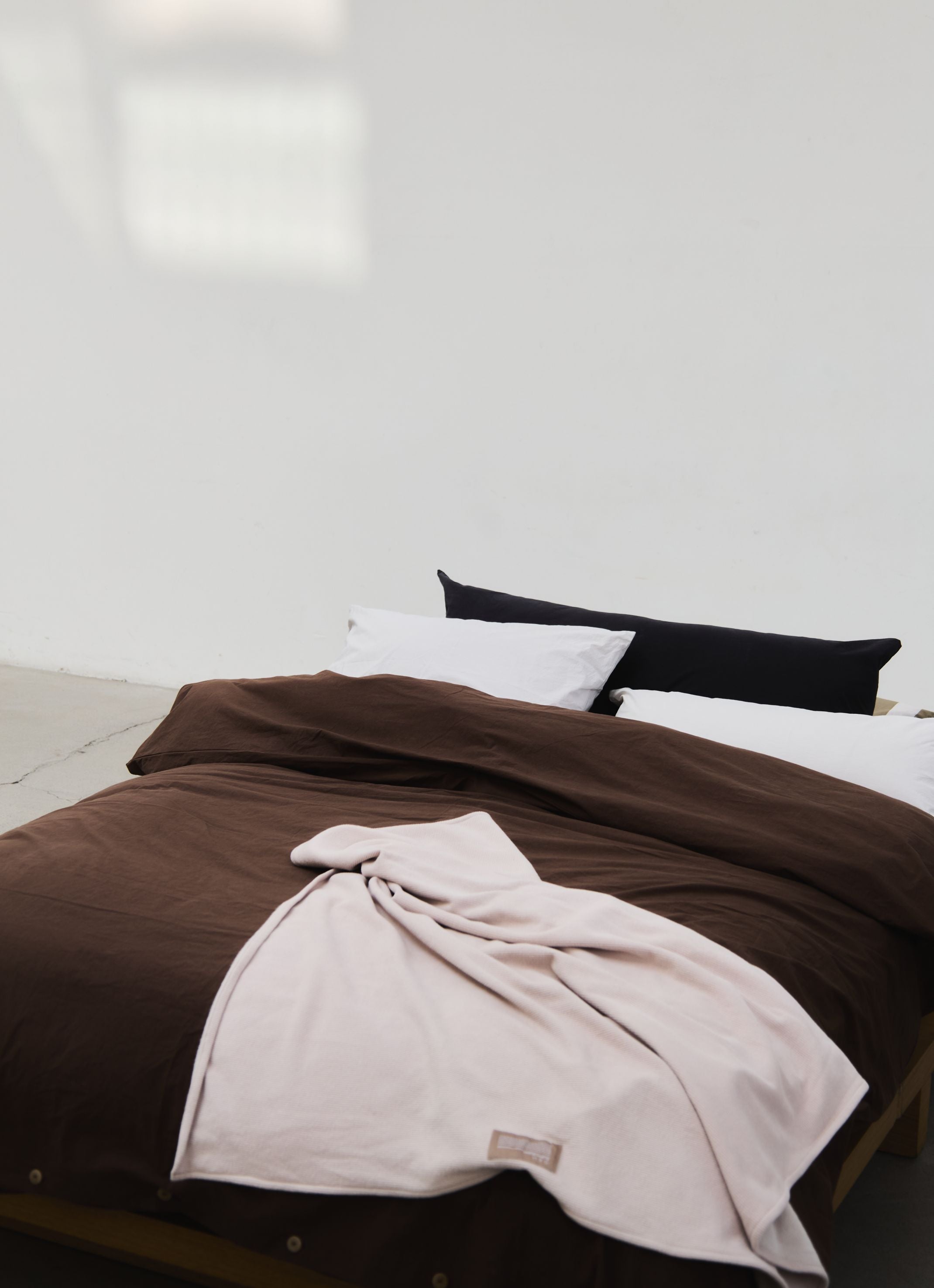 LONG PILLOWCASE / 2 COLORS