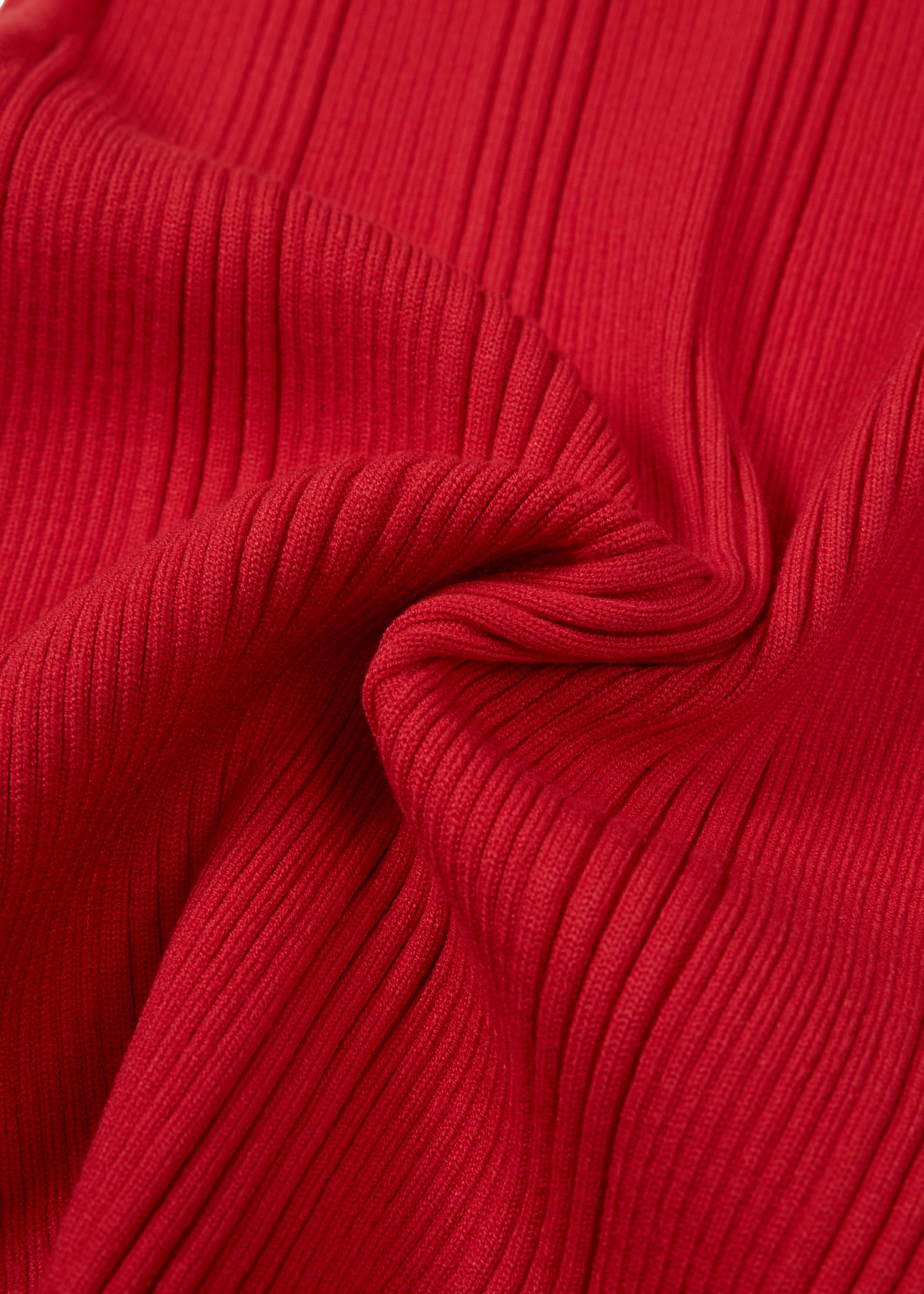 RIBBED SLIM SLEEVELESS TOP