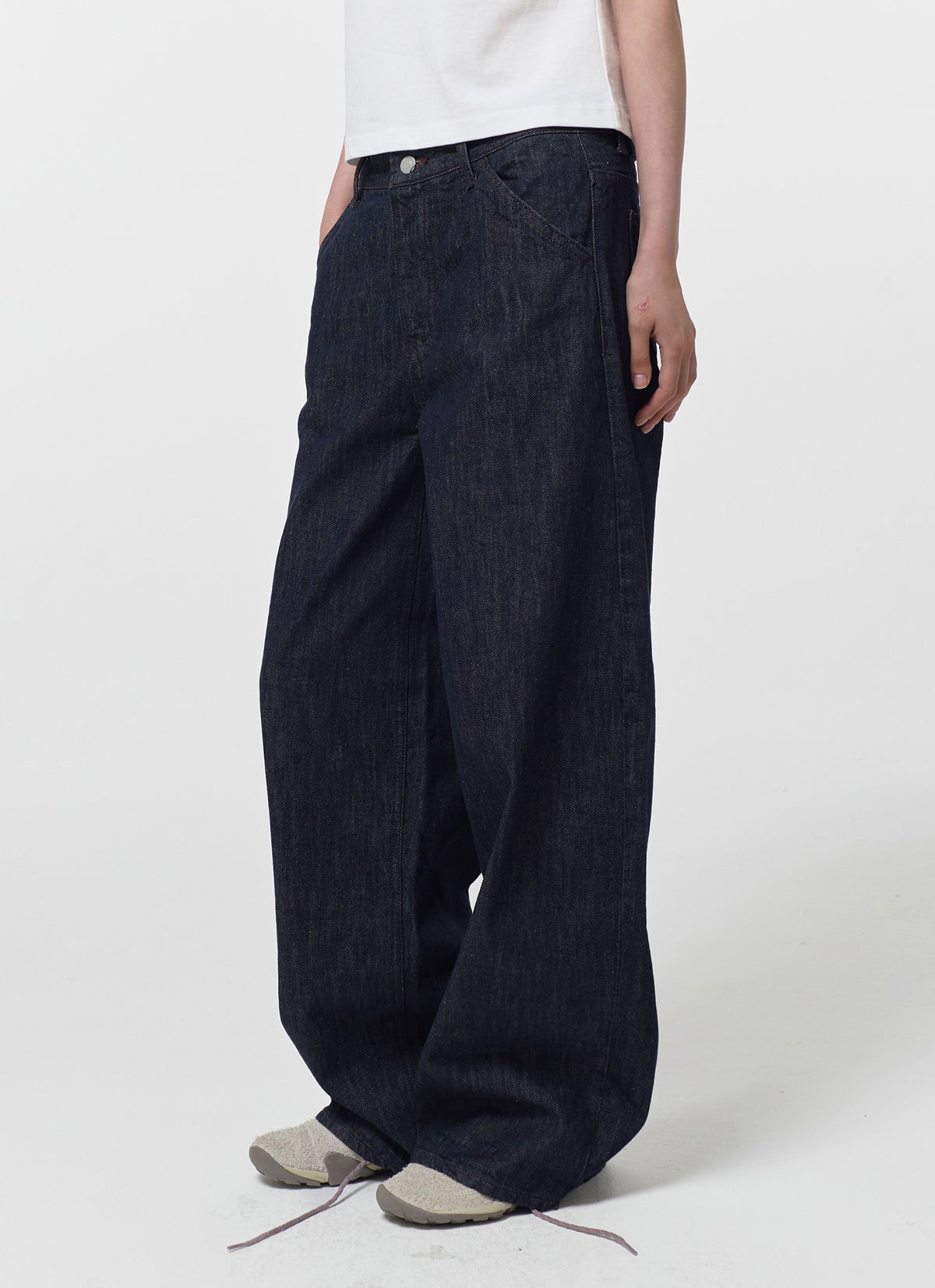 26FW WIDE CINCH-BACK JEAN