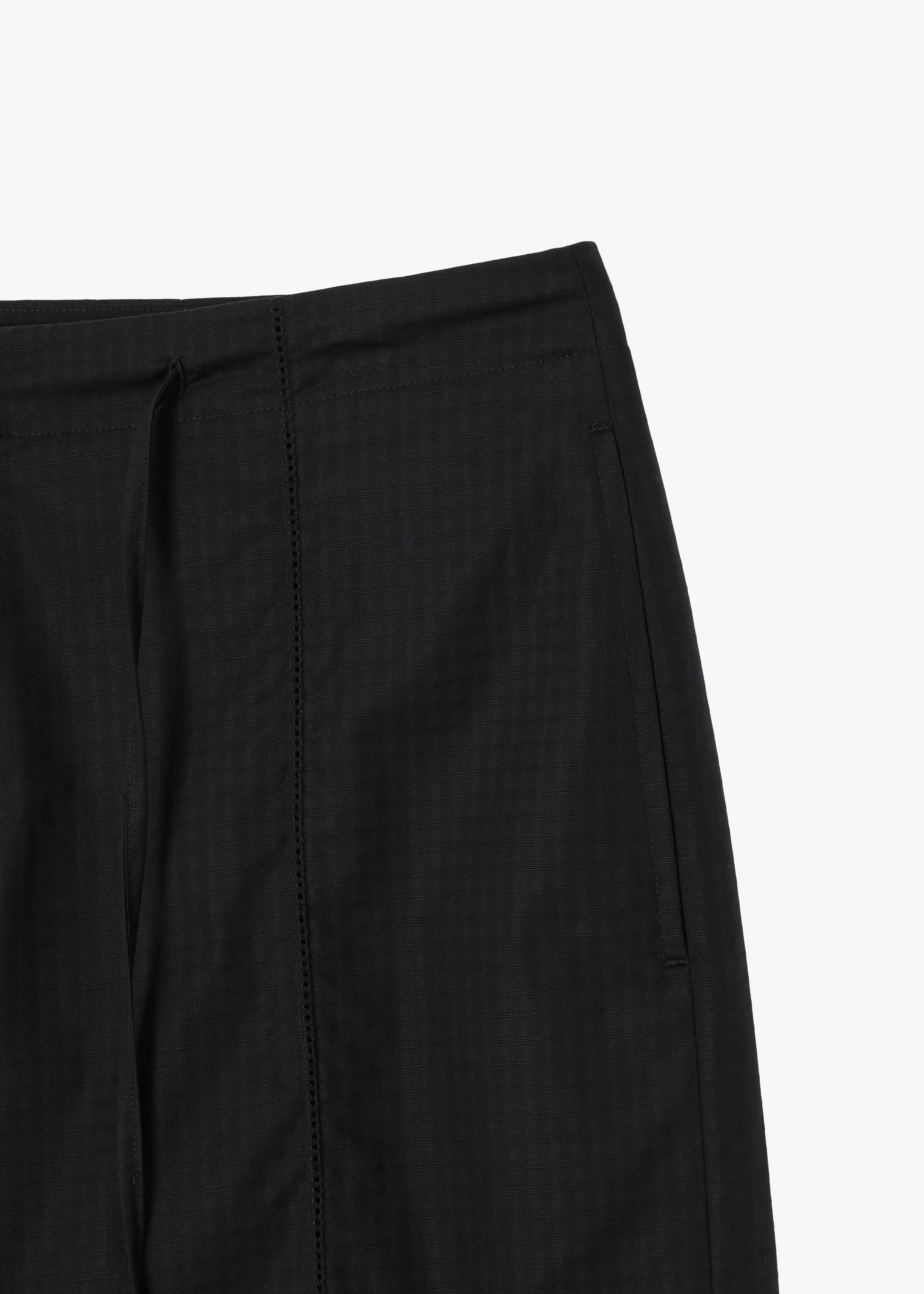 FRILL PANTS