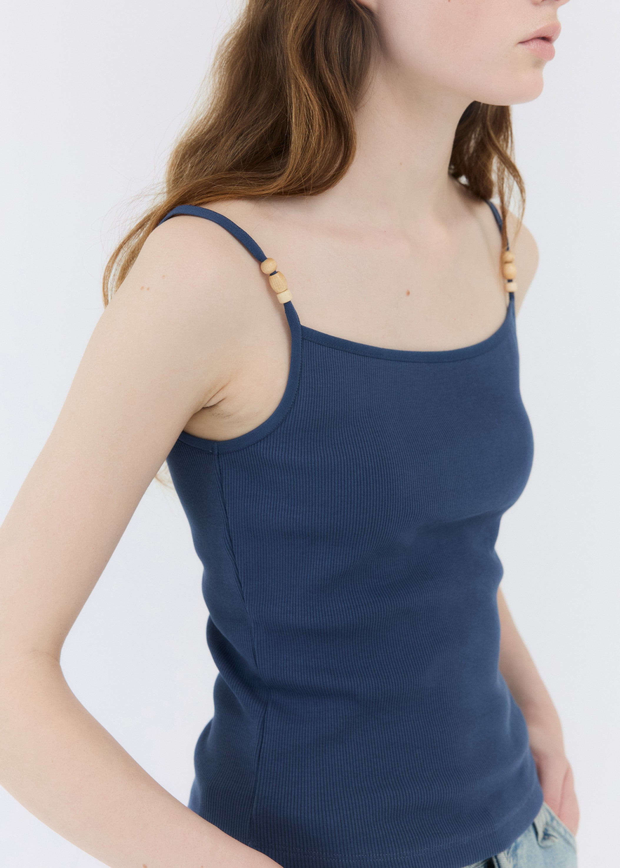 WOOD BEADS SLEEVELESS