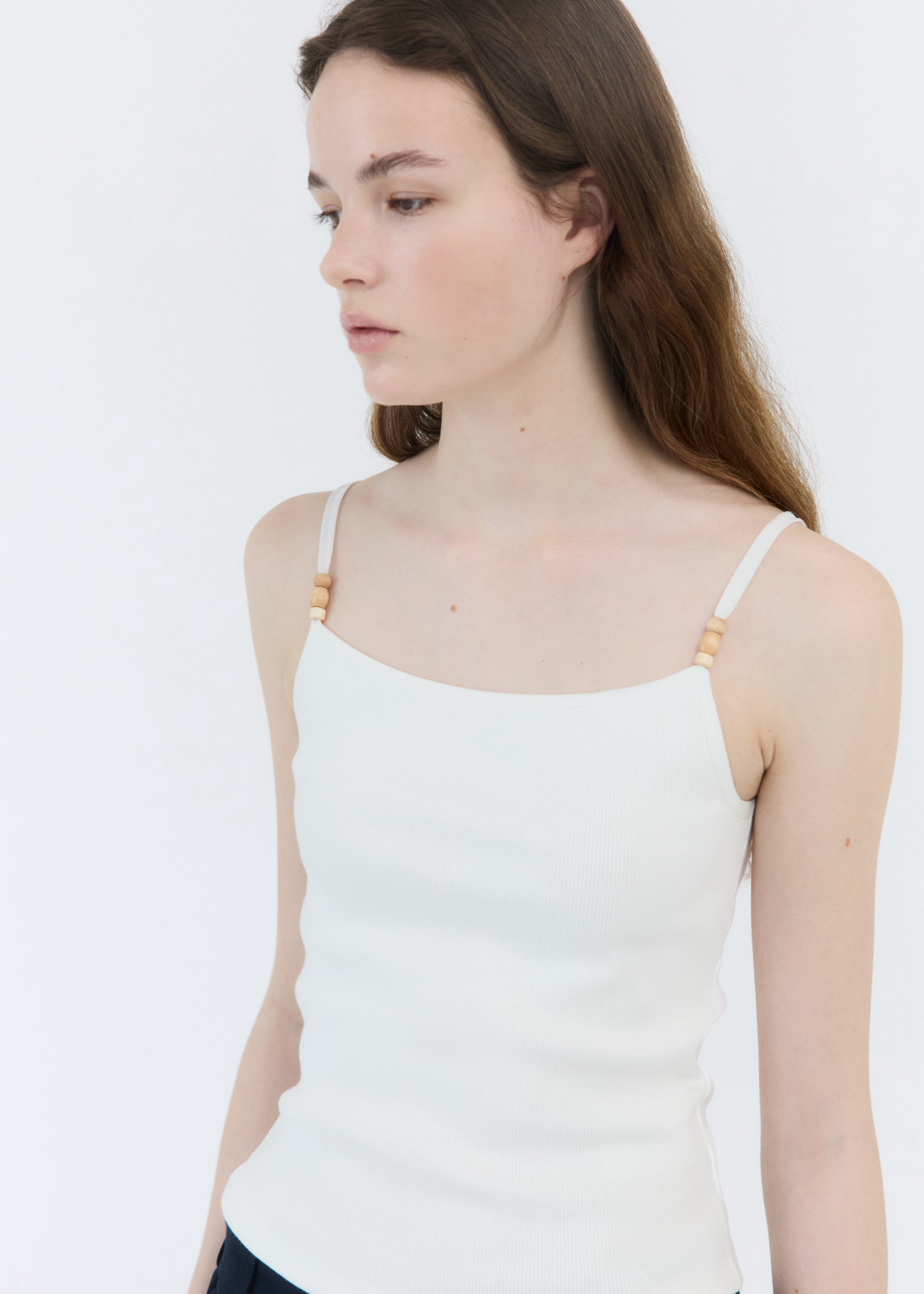 WOOD BEADS SLEEVELESS
