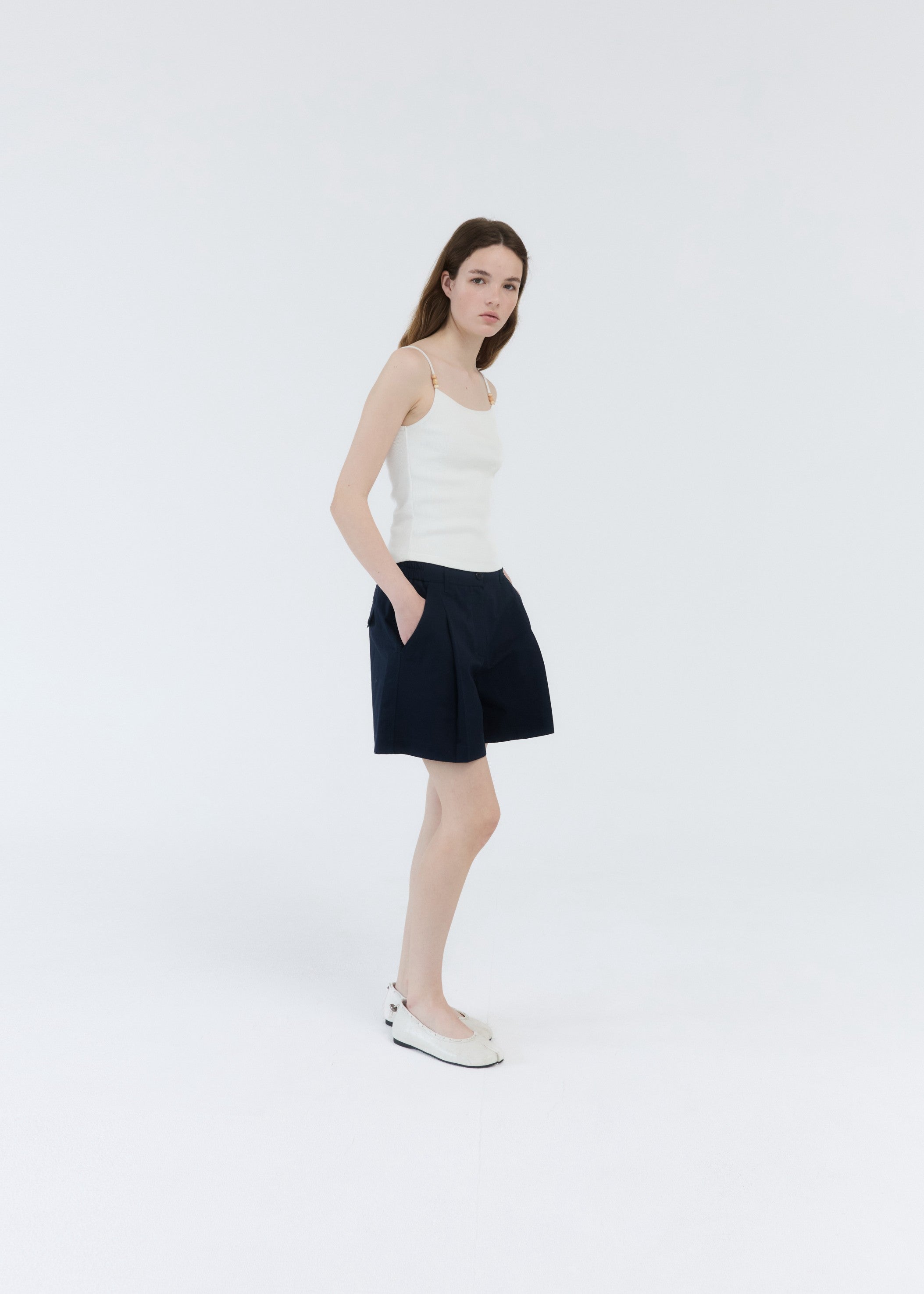WOOD BEADS SLEEVELESS