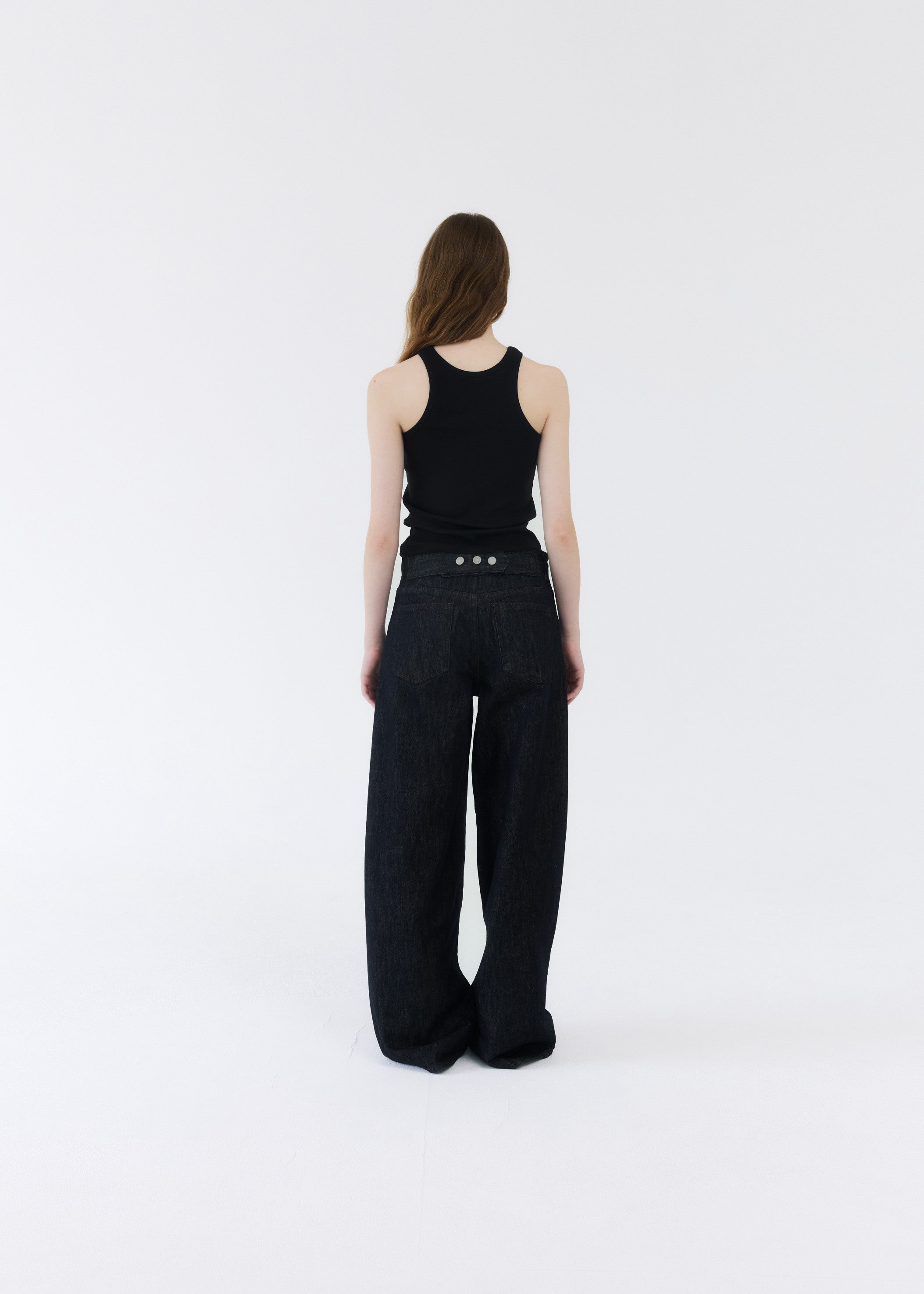 KENNY SLIM SLEEVELESS TOP