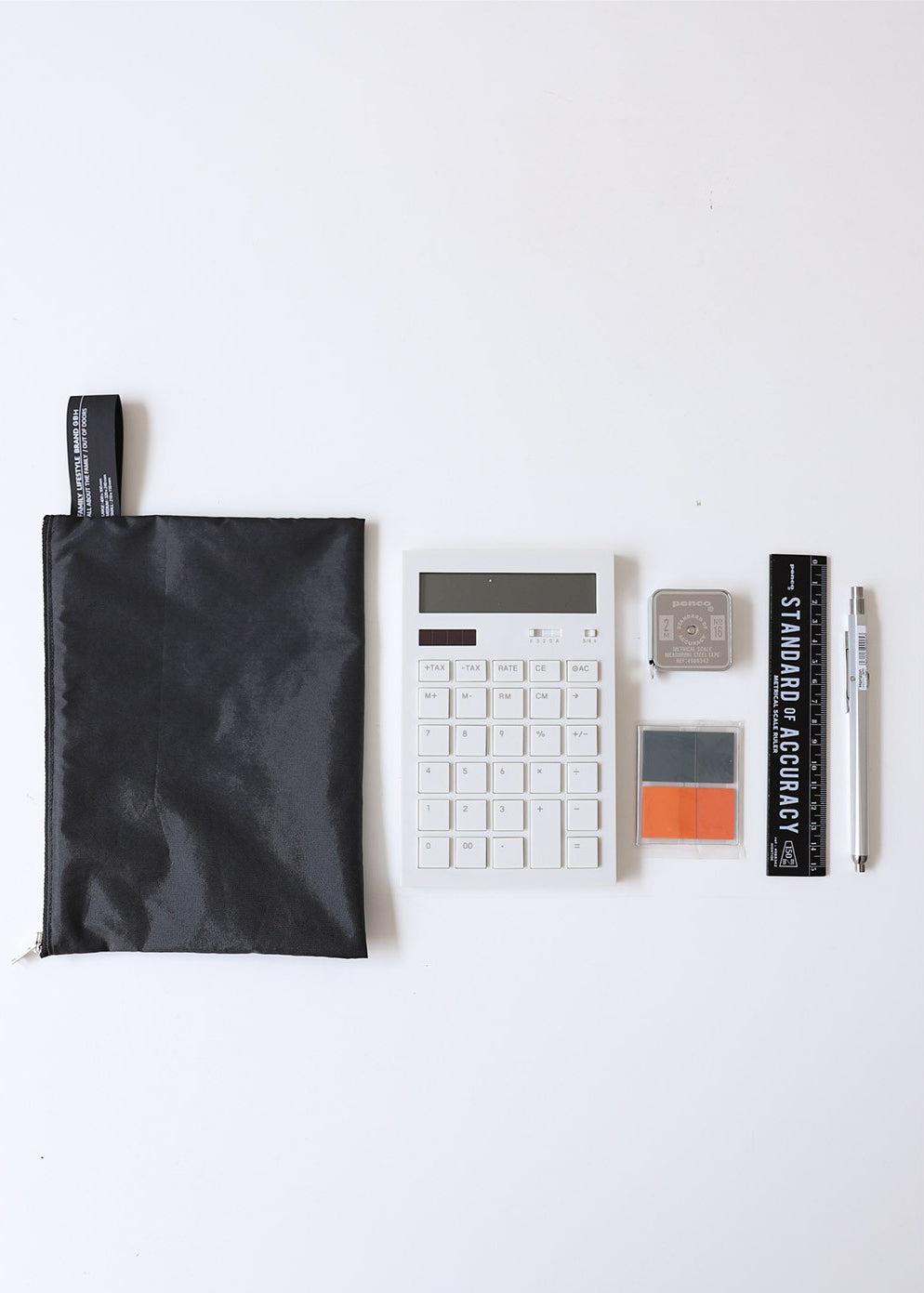 WATERPROOF POUCH