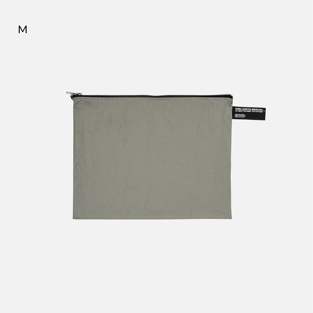 WATERPROOF POUCH