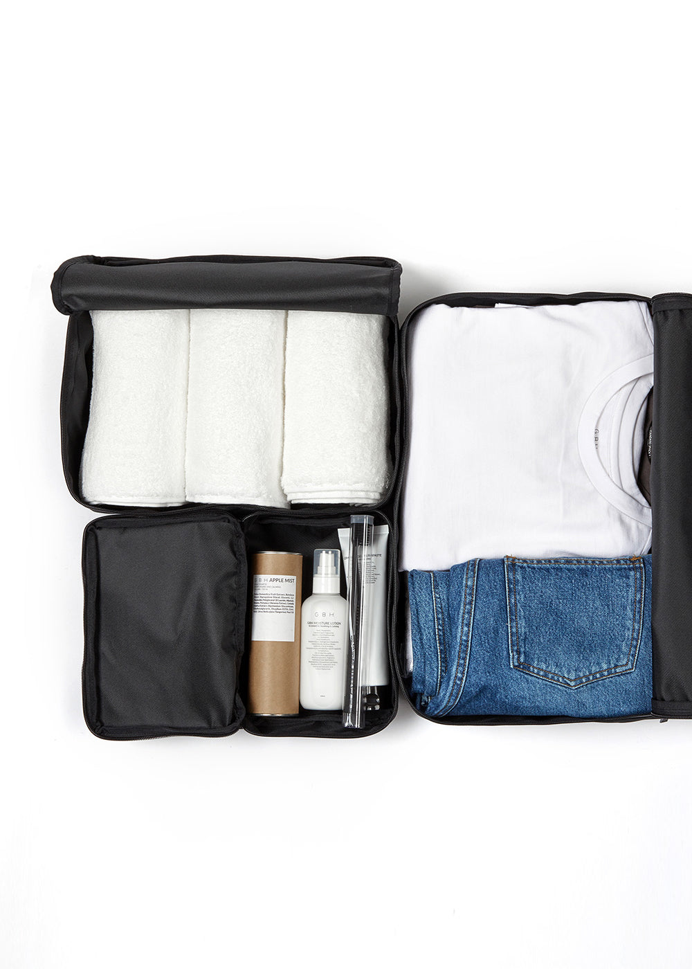 TRAVEL POUCH