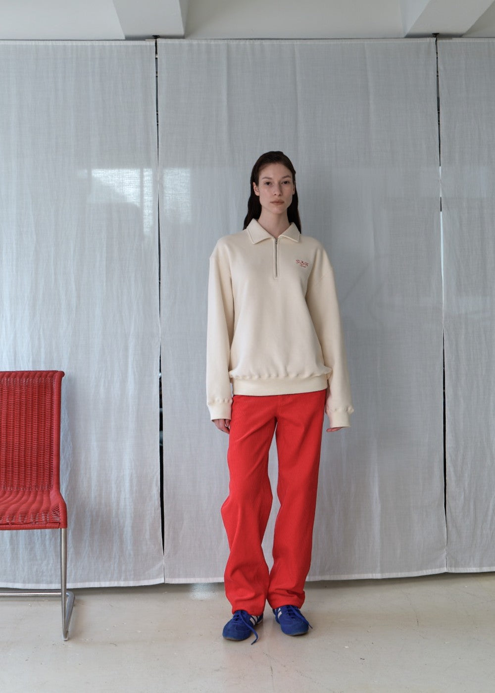 upload_20240925__APA3SW030IVFF_01_half zip-up sweatshirt-ivory_2.jpg