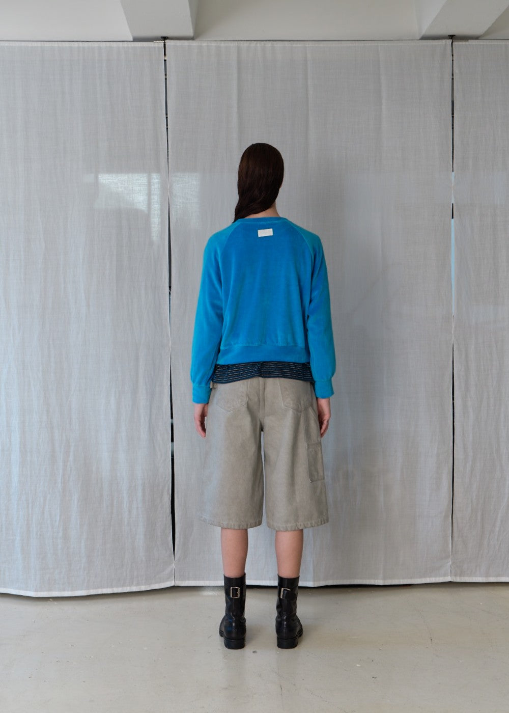 upload_20240925__APA3SW040MGFF_03_velour sweatshirt-blue_4.jpg